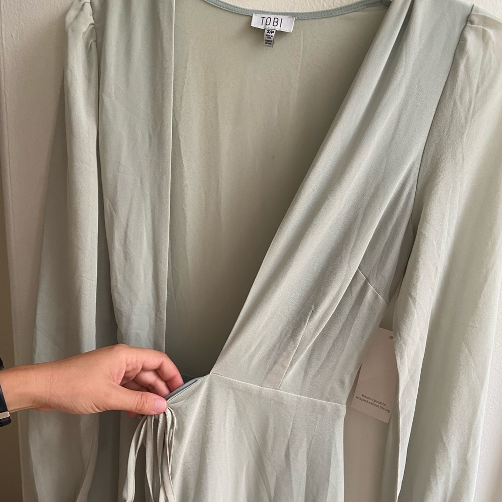 Light Green Tobi Floor Length Gown/Dress Sz Small